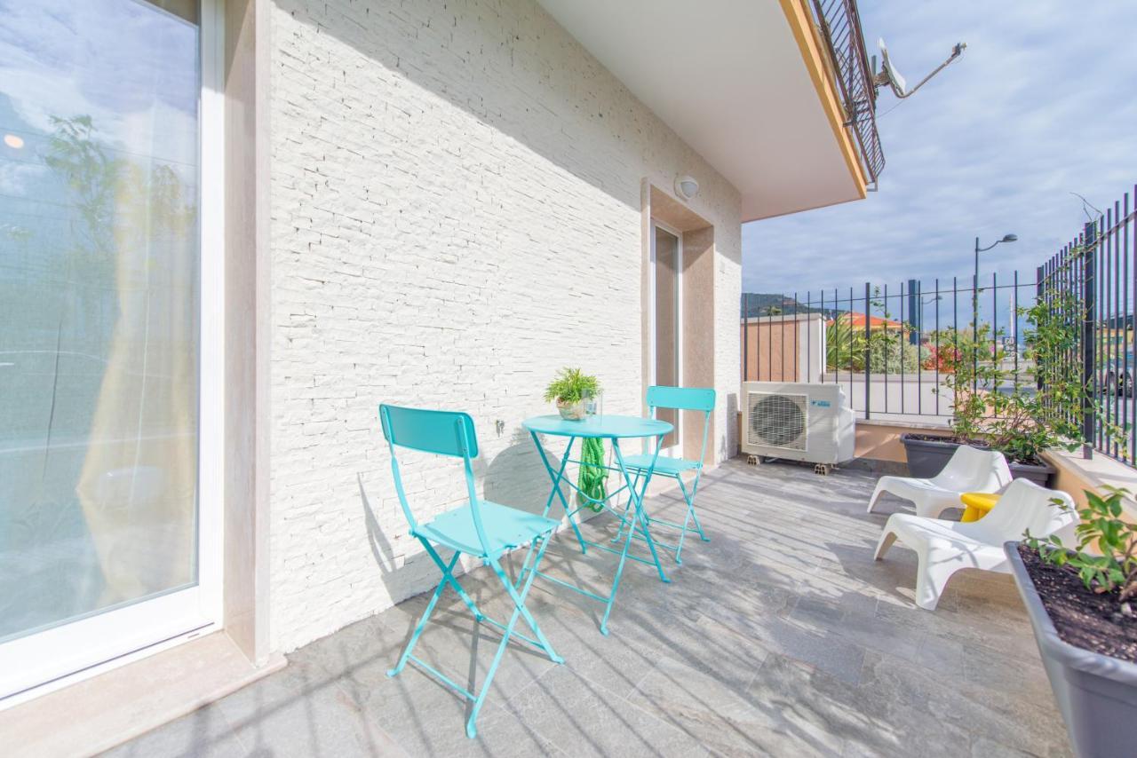 Babyaccommodation Family Comfort Ll Pietra Ligure Exterior photo